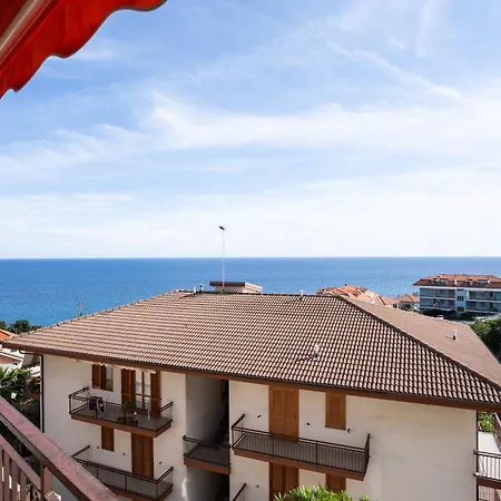 Relax Vista Mare Tra Piscina E Natura Apartman